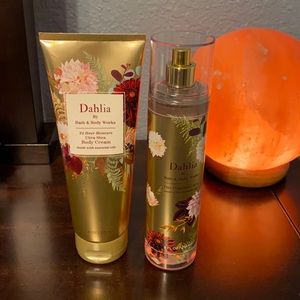 Bath & body works Dahlia body cream & fine fragrance mist